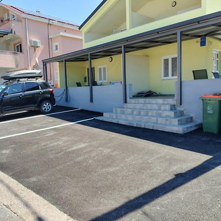 Apartmani Verica Карлобаг Екстер'єр фото