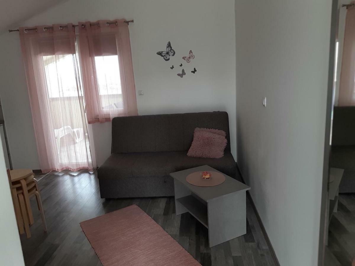 Apartmani Verica Карлобаг Екстер'єр фото