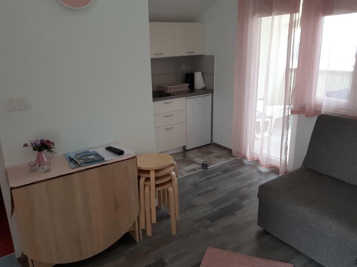 Apartmani Verica Карлобаг Екстер'єр фото